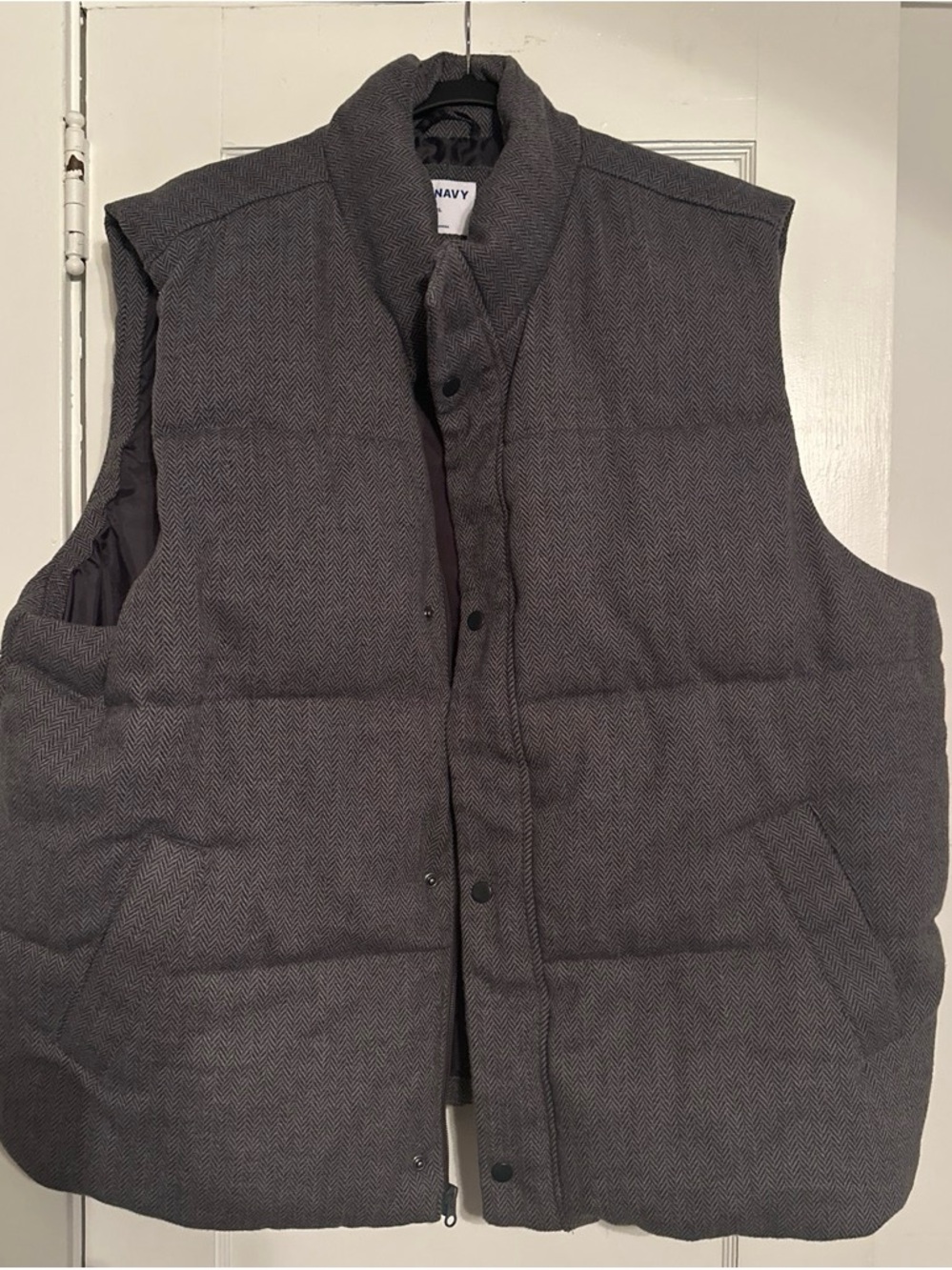 Old Navy Men's Charcoal Herringbone Puffer Vest